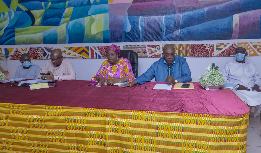 Métro d’Abidjan : une délégation de la CE-PAR échange avec les impactés d’Adjamé sur le processus d’indemnisation et l’opération de démolition